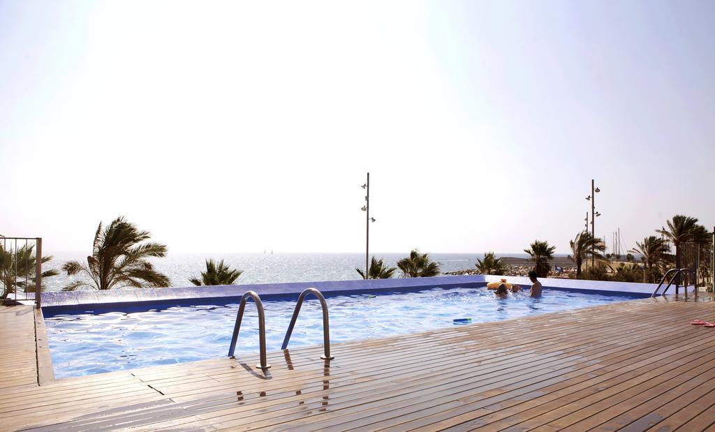 Great Sea-Side Barcelona Apartment Бадалона Номер фото